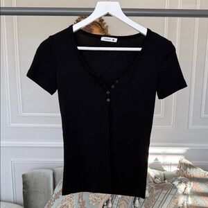 Elegant TERRANOVA Black Short Sleeve Tee Size M